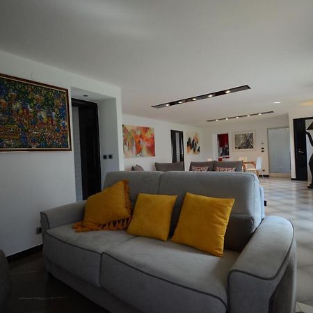 Pikes Villa Pulfero Eksteriør bilde